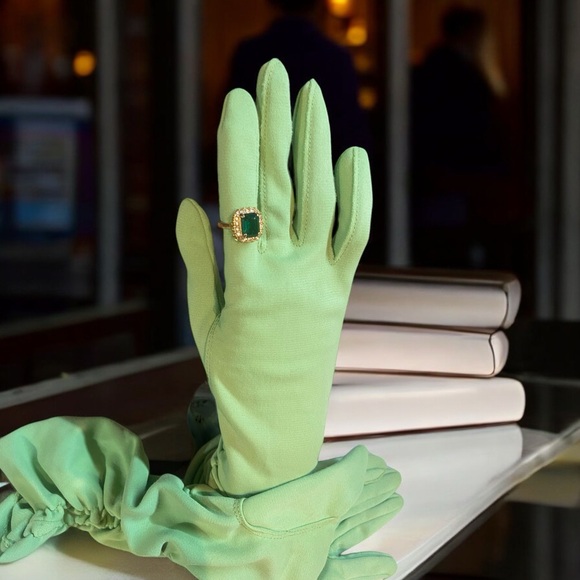 Max Mayer & Co. vintage 60’s? Green nylon gloves regular size USA - Picture 2 of 8